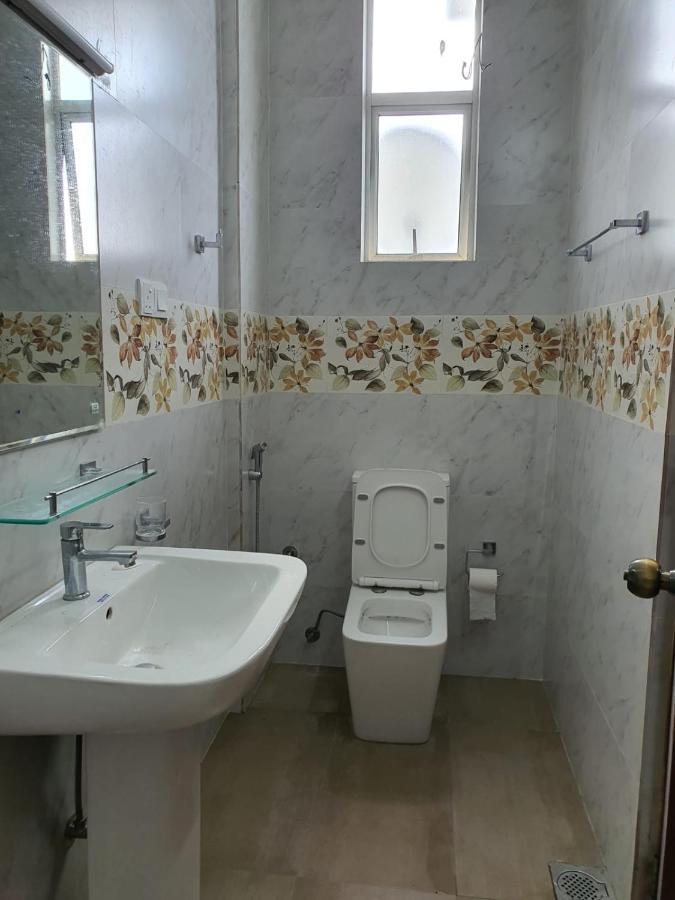New 2 Bedroom Apartment, 100M Away From The Beach Dehiwala-Mount Lavinia Eksteriør billede